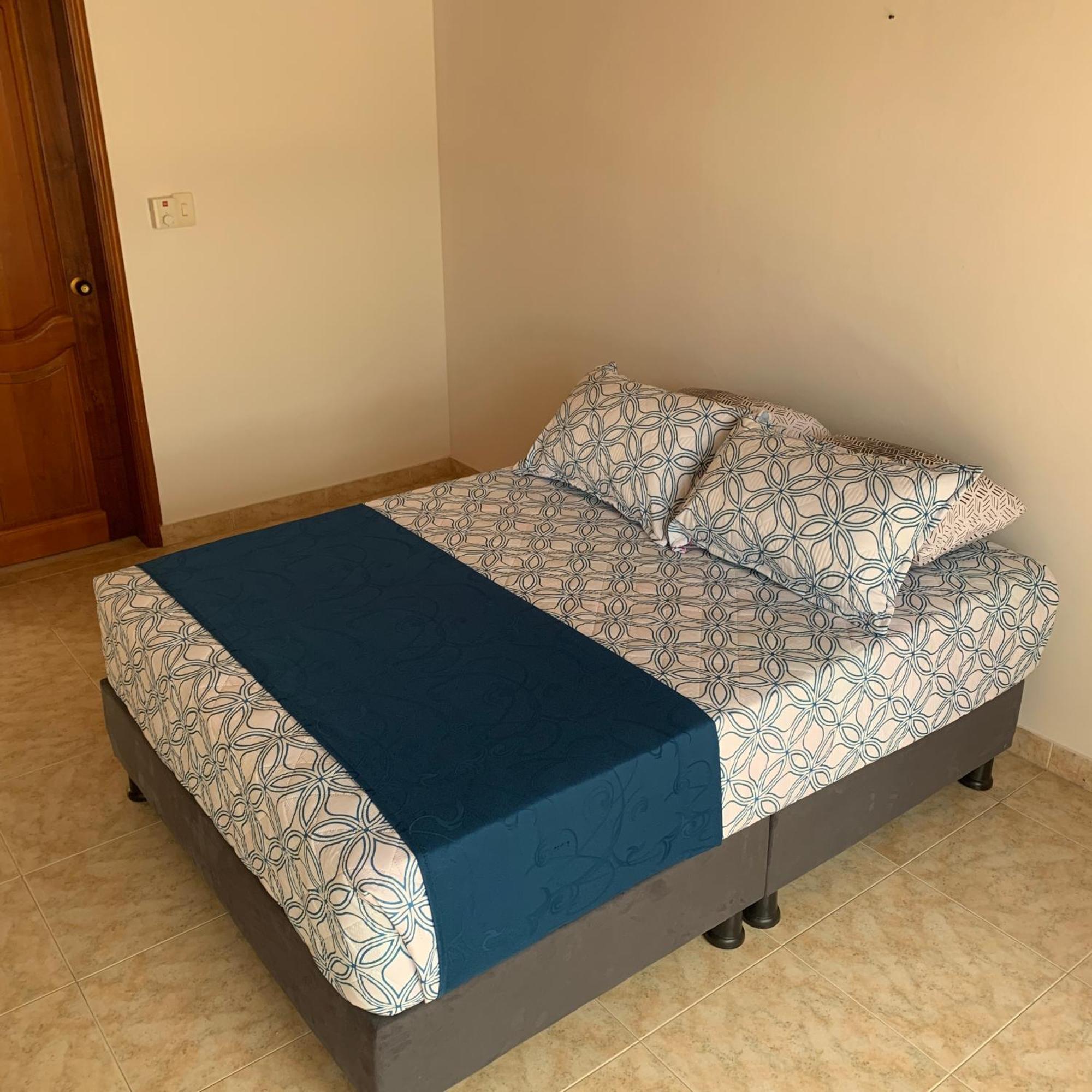 Hostel Cerca Al Centro Historico Cartagena Εξωτερικό φωτογραφία