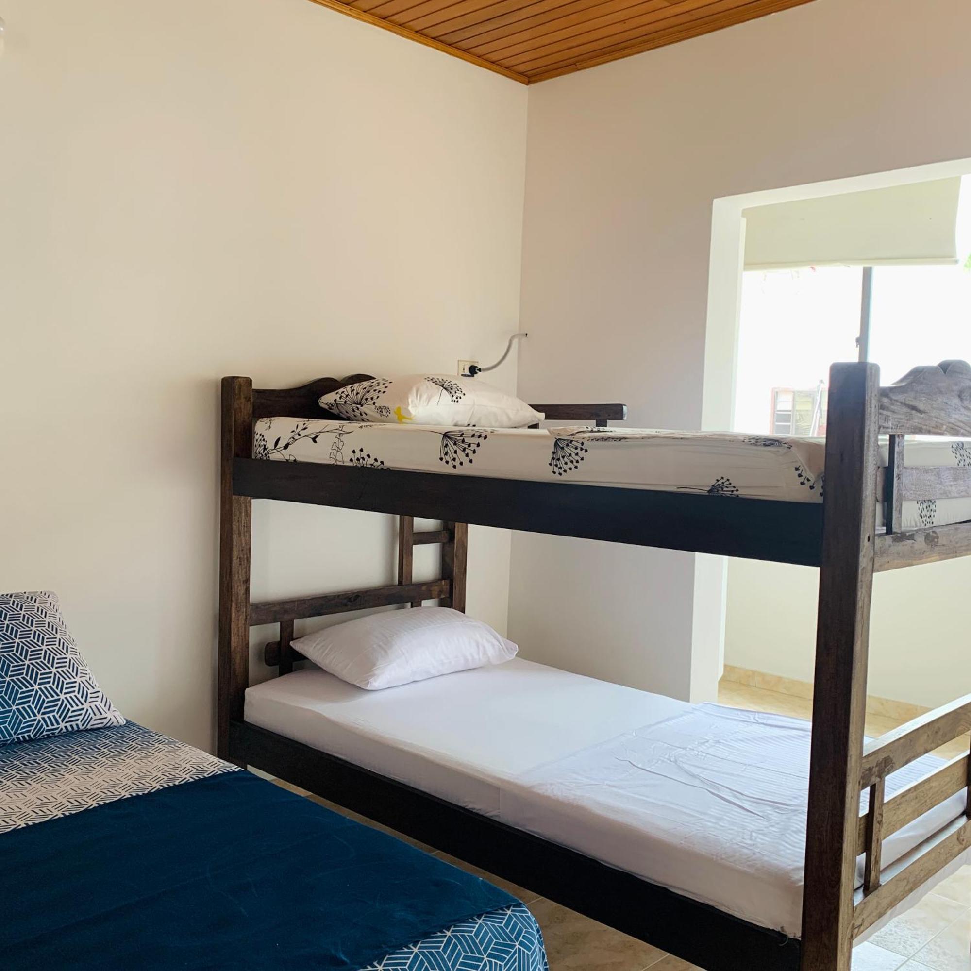 Hostel Cerca Al Centro Historico Cartagena Εξωτερικό φωτογραφία