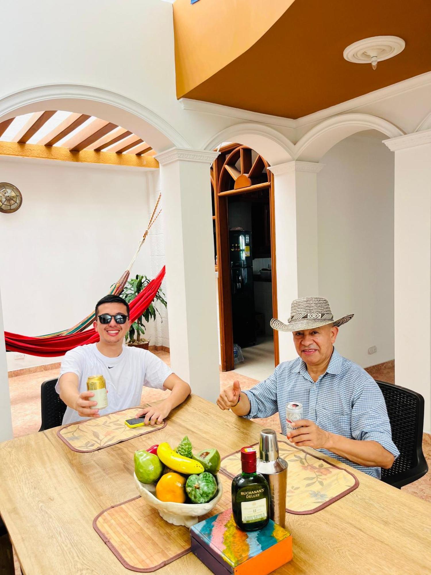 Hostel Cerca Al Centro Historico Cartagena Εξωτερικό φωτογραφία